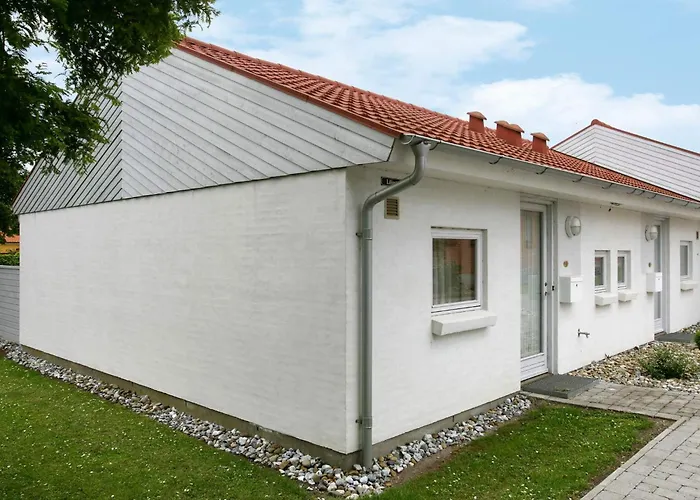 بيت للعطل Marina Retreat In Aero - By Traum