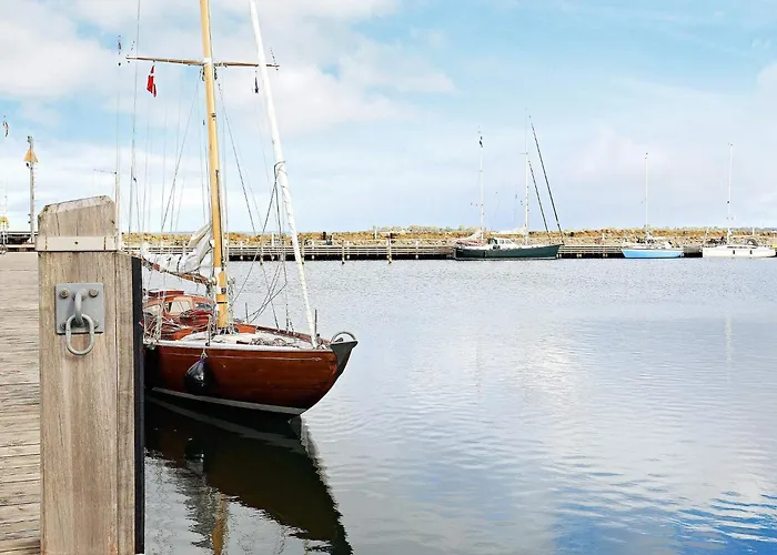 بيت للعطل Marina Retreat In Aero - By Traum *