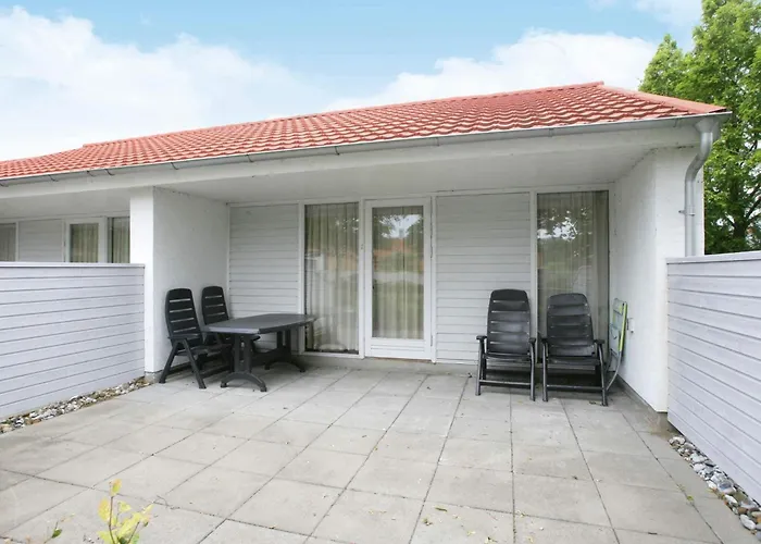 بيت للعطل Marina Retreat In Aero - By Traum